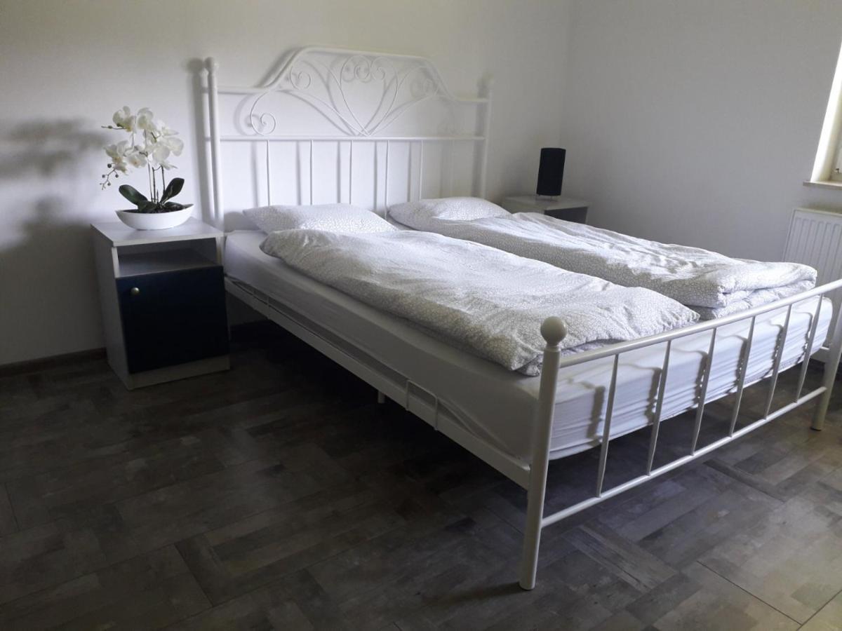 Pokoje U Nadii Apartman Karwienskie Bloto Drugie Kültér fotó